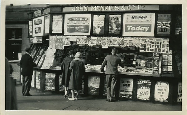 John Menzies Newsagents Shop - Stand, Railway Station, Glasgow, Lanarkshire, England