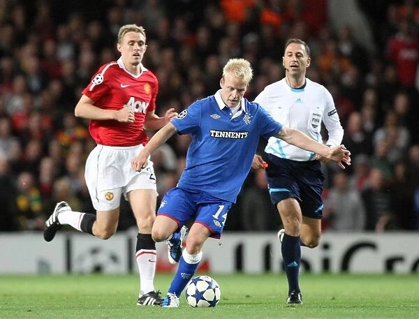 Battle of Old Trafford: Manchester United vs Rangers - UEFA Champions League, Group C - A Tie in Blue and Red (0-0) - Steven Naismith vs Darren Fletcher