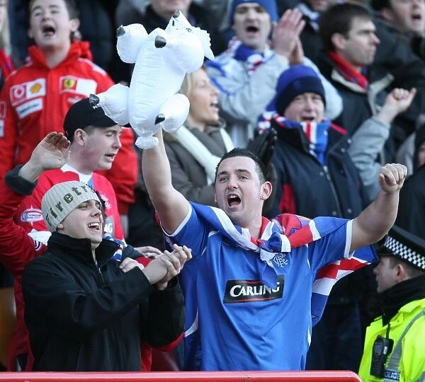 A Battle at Pittodrie: Rangers vs Aberdeen - 0-0 Clydesdale Bank Premier League Stalemate (Fans in the Stadium)