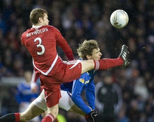 A Clash of Titans: Jelavic vs Reynolds Delivers a Dramatic 1-1 Draw at Ibrox Stadium - Rangers vs Aberdeen