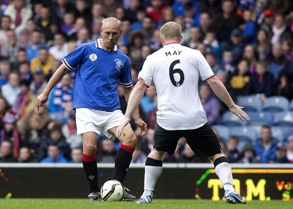 A Classic Clash: Rangers Legends vs Manchester United Legends - Mark Hateley's Iconic Moments: The Battle of Ibrox