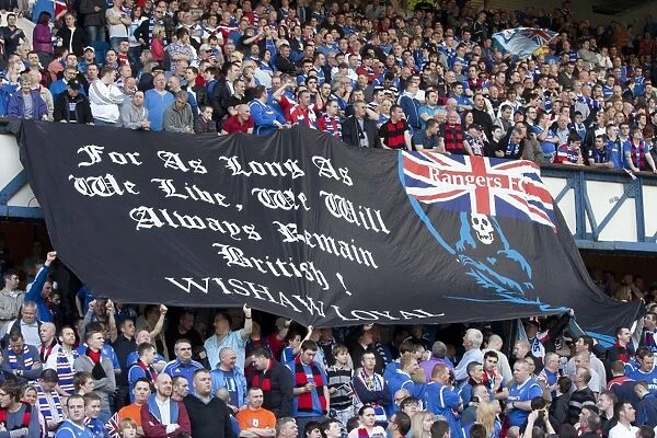 Epic Battle at Ibrox: Rangers Triumph Over Celtic 3-2 - A Sea of Fans Passion and Pride