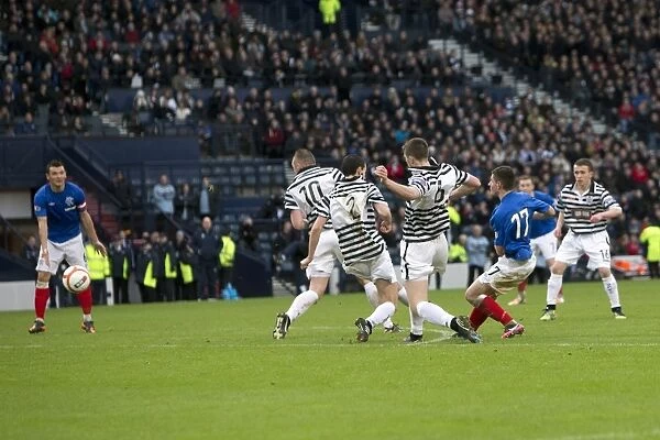 Fraser Aird's Dramatic Winning Goal: Rangers Secure Scottish Third Division Victory at Hampden Park (Queens Park 0-1 Rangers)