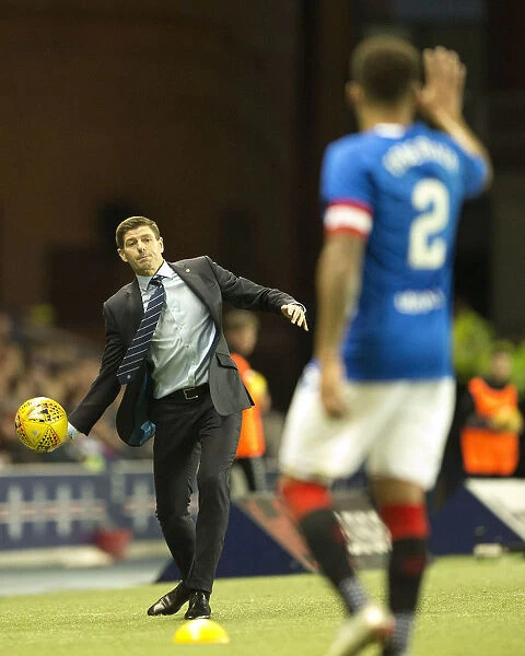 Gerrard and Tavernier: A Moment of Unity at Ibrox - Rangers FC's Europa League Play Off