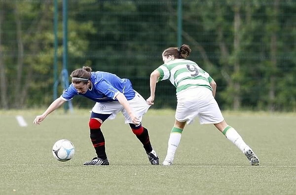 Gripping Moment: Stephanie Mallon vs Jenna Ross - Celtic vs Rangers Ladies, Lennoxtown, 2008