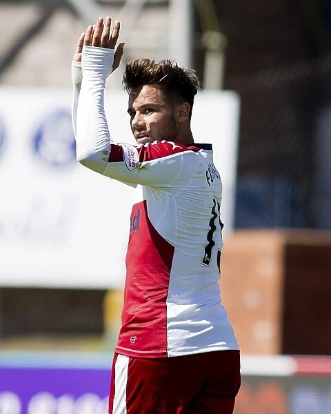 Harry Forrester in Action: Dundee vs Rangers - Premiership Showdown at Dens Park