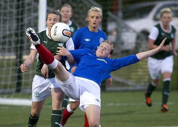 Intense Battle: Rangers Lisa Swanson vs. Hibernian Ladies - Scottish Women's Premier League