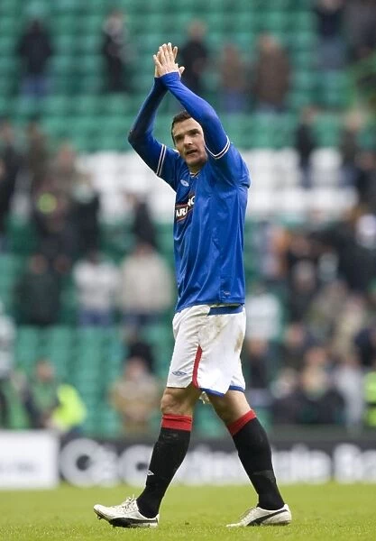 Lee McCulloch's Defiant Salute: A Draw at Celtic Park for Rangers