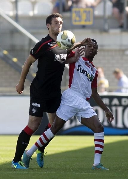 Lee Wallace Fights for Control: Rangers 1-0 Victory over FC Emmen at Meerdjik Stadium