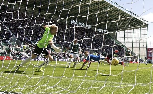 Martyn Waghorn Scores First Rangers Goal: Petrofac Training Cup Triumph over Hibernian at Easter Road