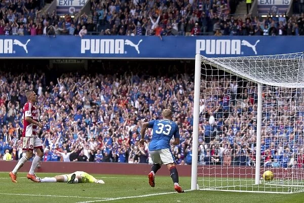 Martyn Waghorn's Stunning Goal for Rangers at Ibrox Stadium