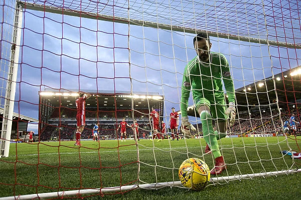 McCrorie Scores Past Lewis: Aberdeen vs Rangers - Dramatic Goal in Ladbrokes Premiership