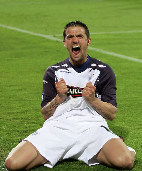 Nacho Novo's Penalty: Rangers Secure UEFA Cup Final Spot (2-4 Penalty Shootout Victory over Fiorentina)