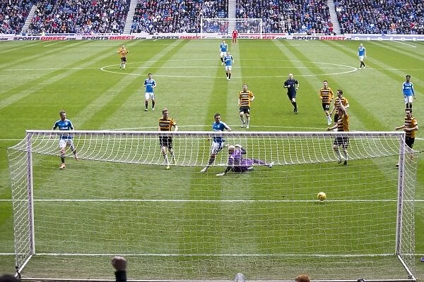 Nicky Clark's Controversial Offside Goal: Rangers vs Alloa Athletic, Ladbrokes Championship, Ibrox Stadium
