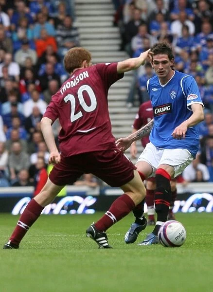 Rangers 2-0 Hearts: Kyle Lafferty vs Jason Thomson - Intense Rivalry at Ibrox, Clydesdale Bank Premier League