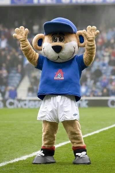 Rangers 2-1 St Mirren: Broxi Bear Roars at Ibrox in Clydesdale Bank Scottish Premier League Victory