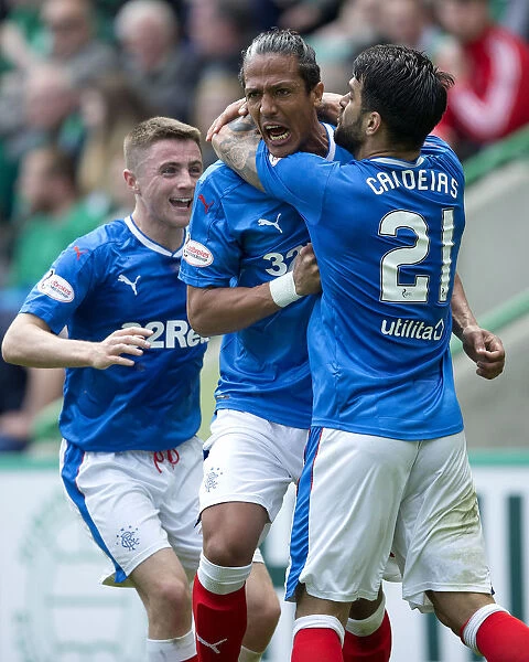 Rangers: Bruno Alves Euphoric Moment - Celebrating Goal Against Hibernian in Ladbrokes Premiership
