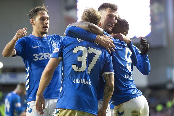 Rangers Celebrate Jermain Defoe's Goal: Scottish Premiership Victory at Ibrox Stadium