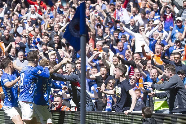 Rangers Celebrate Scott Arfield's Goal: Rangers vs Celtic, Scottish Premiership, Ibrox Stadium