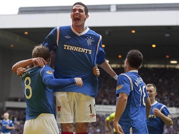 Rangers Davis and Lafferty: Unstoppable Duo Celebrates Goals Against Aberdeen (2-0)