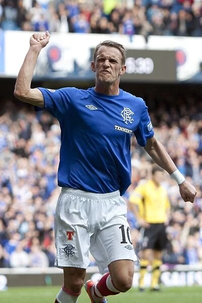 Rangers Dean Shiels in Triumph: 4-1 Victory over Montrose at Ibrox Stadium