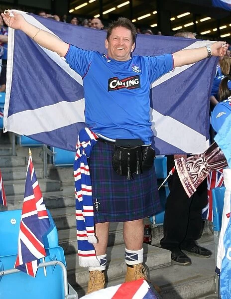 A Rangers Fan's Heartfelt Tribute: Solitude and Pride in Kilt and Sash at the 2008 UEFA Cup Final