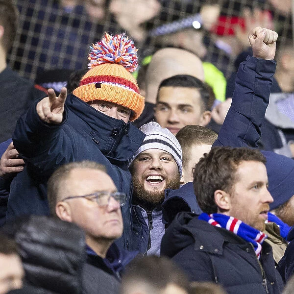 Rangers Fans Rejoice: Scottish Premiership Victory over Aberdeen at Pittodrie Stadium (2003)