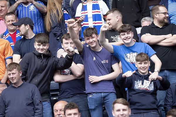Rangers Fans Unyielding Roar at Rugby Park: Kilmarnock vs Rangers, Scottish Premiership