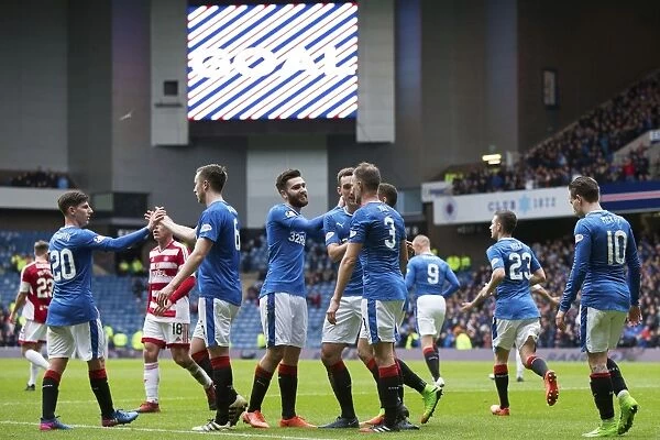 Rangers FC: Clint Hill's Euphoric Goal Celebration vs Hamilton Academical, Ladbrokes Premiership, Ibrox Stadium