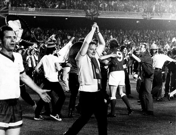 Rangers FC: European Cup Winners Cup Final - Colin Stein's Opening Goal and the Unforgettable Pitch Invasion