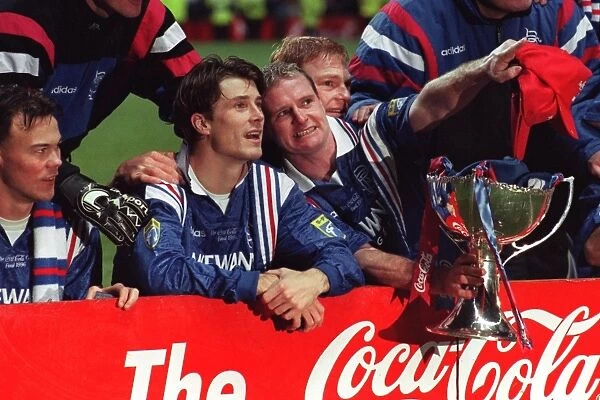 Rangers FC: Gascoigne and Laudrup's Historic Scottish Cup Victory Celebration (1994)