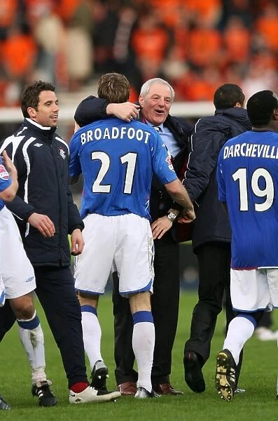 Rangers FC: Walter Smith and Kirk Broadfoot Celebrate CIS Cup Victory over Dundee United (2008)