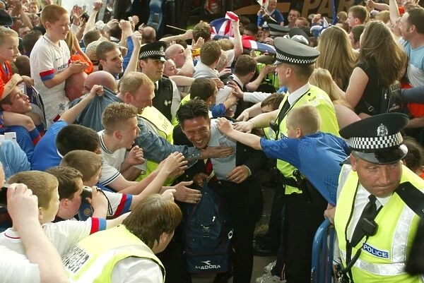 Rangers Football Club: Celebrating the Treble Triumph - Homecoming at Ibrox (31 / 05 / 03)