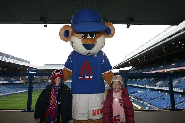 Rangers Football Club: Family Fun Day at Ibrox - Rangers Triumph 1-0 over Hibernian in Clydesdale Bank Premier League