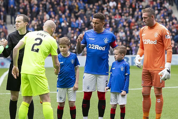 Rangers Football Club: Tavernier and Mascots at Ibrox Stadium - Scottish Premiership Showdown