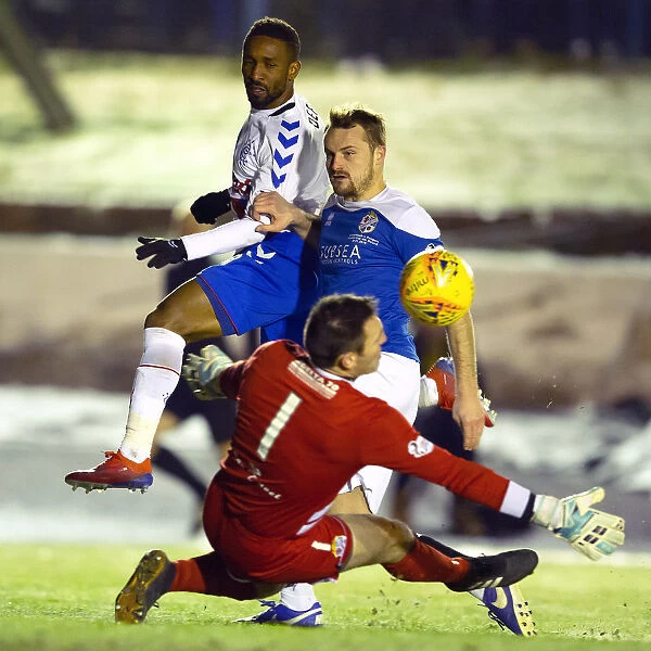 Rangers Jermain Defoe Denied by McGurn in Scottish Cup Clash vs Cowdenbeath