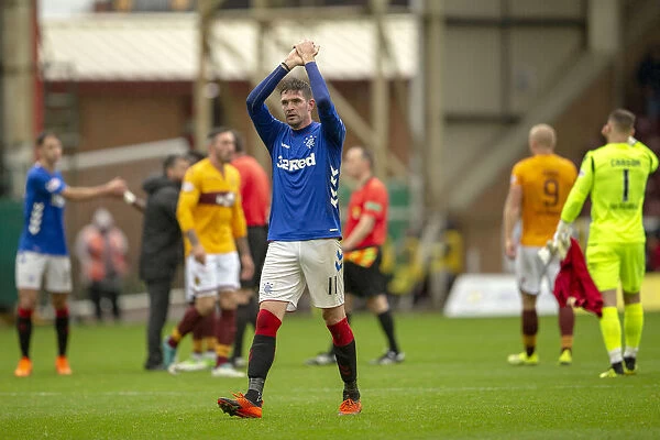 Rangers Kyle Lafferty Salutes Fans: Motherwell vs Rangers - Premiership Winning Moment