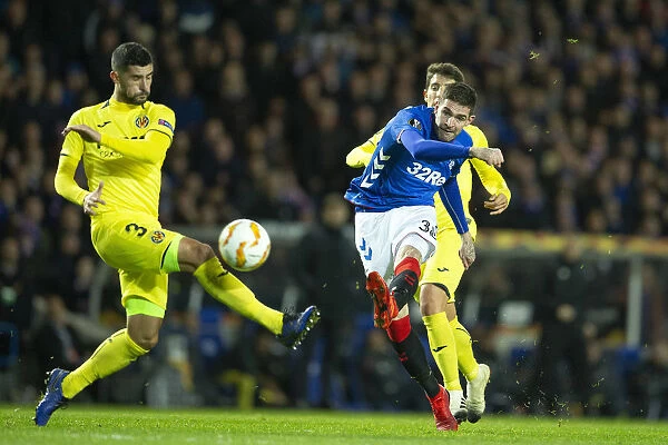 Rangers Kyle Lafferty Thwarted by Andres Fernandez: Dramatic Saves in Rangers vs Villarreal UEFA Europa League Clash at Ibrox Stadium