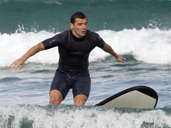 Rangers Lee McCulloch Rides the Waves at Sydney Festival of Football 2010