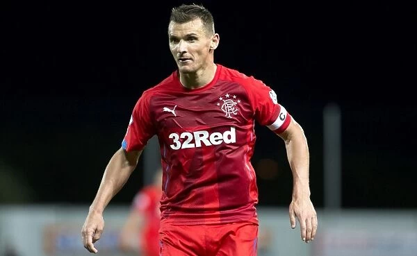 Rangers Lee McCulloch Thriving in Championship Action at Falkirk Stadium - Scottish Cup Champion (2003)