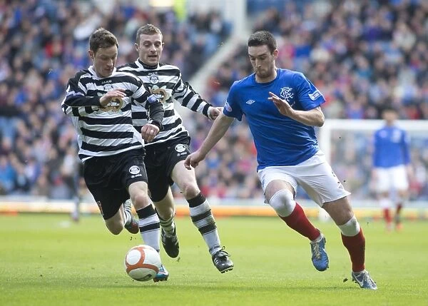 Rangers Lee Wallace in Action: 3-1 Victory over East Stirlingshire at Ibrox Stadium