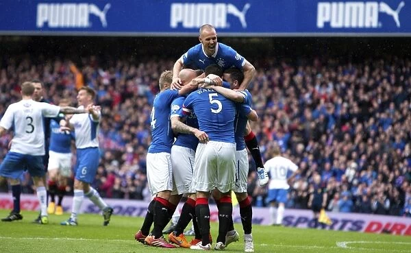 Rangers Lee Wallace Scores Dramatic Winning Goal in Play-Off Final at Ibrox Stadium