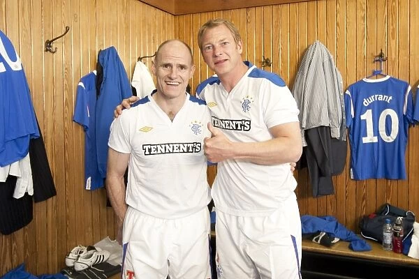 Rangers Legends: Durie and Albertz Guide Rangers to a 1-0 Victory over AC Milan Glorie at Ibrox Stadium