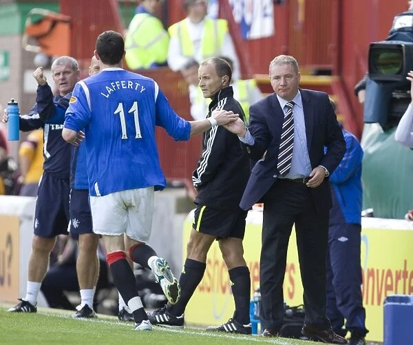 Rangers: McCoist and Lafferty Celebrate Kyle's Goal in Motherwell's Defeat (3-0)