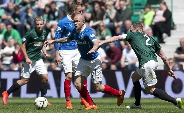 Rangers Nicky Law Outmaneuvers Hibernian's David Gray in Scottish Premiership Play-Off Drama