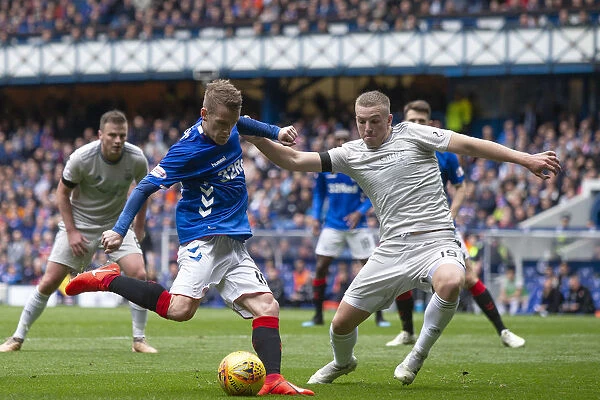 Rangers Steven Davis Goes for Glory: Aiming for the Net against Aberdeen in the Scottish Premiership at Ibrox Stadium