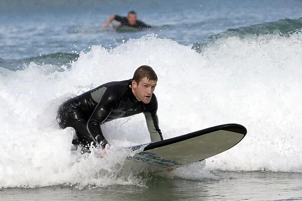 Rangers Steven Davis Rides the Waves: An Exclusive Look at the Football Star's Surfing Skills at Sydney Festival of Football 2010