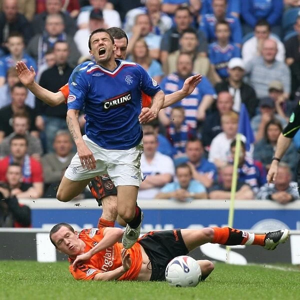 Rangers Triumph: Nacho Novo Shines in 3-1 Victory Over Dundee United (Clydesdale Bank Premier League)