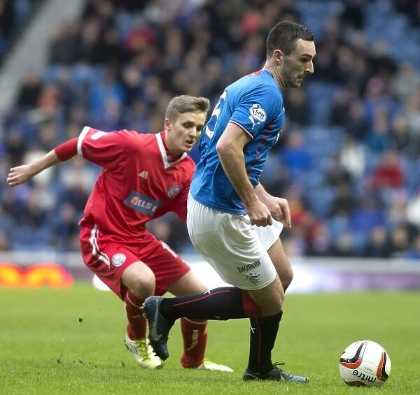 Rangers vs Brechin City: Clash of the Titans - A Battle Between Lee Wallace and Bobby Barr at Ibrox Stadium