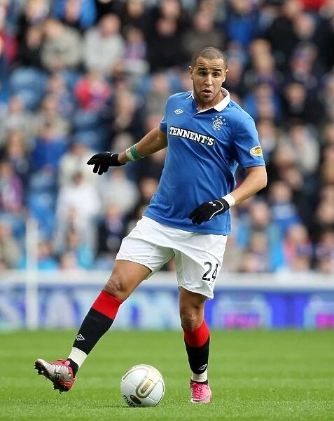 Rangers vs Inverness Caley Thistle: A Thrilling 1-1 Draw at Ibrox Stadium - Madjid Bougherra's Unyielding Performance: A Defensive Masterclass